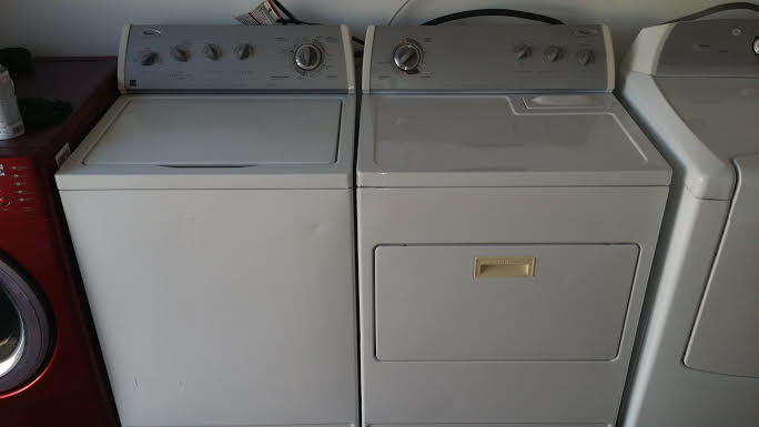 Knoxville used Whirlpool Super Capacity washer dryer set